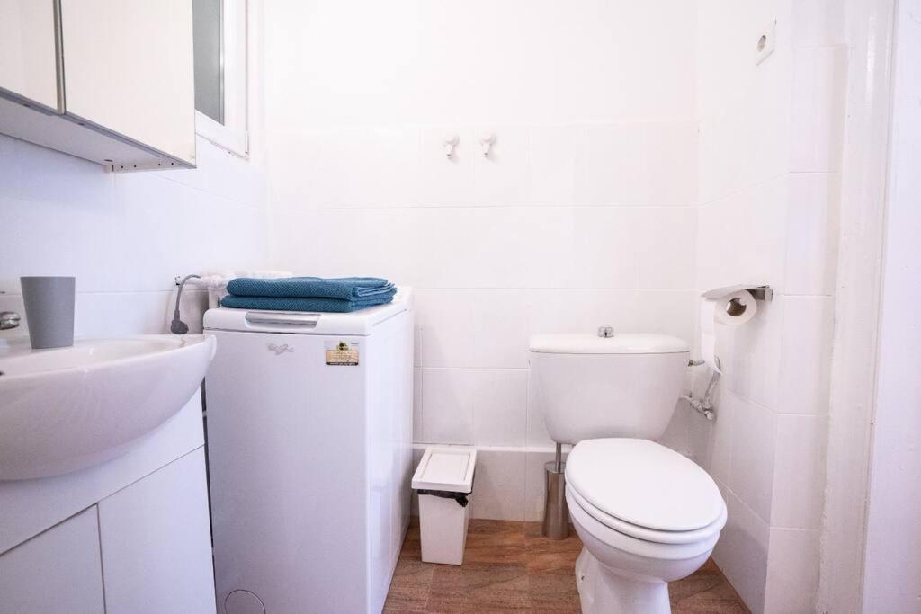 ブカレストCozy Studio Near Cismigiu Parkアパートメント エクステリア 写真